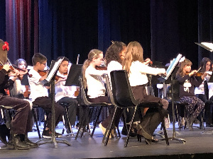 Photograph of Symphony Youth Strings students in concert December 2022